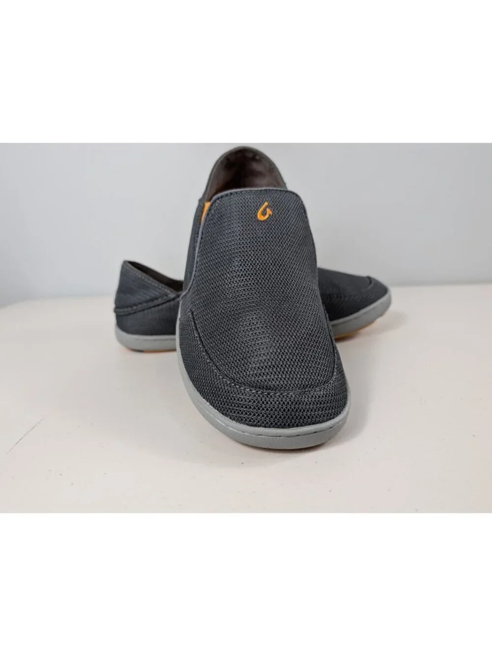 olukai Nohea mesh men's gray slip-on shoes size 9.5
